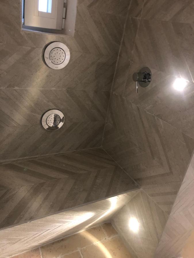 오스투니 Ca Sotto L'Arco B&B 외부 사진