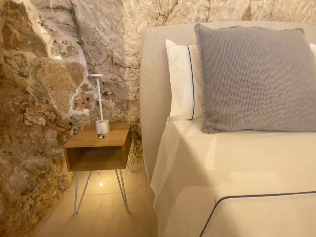 오스투니 Ca Sotto L'Arco B&B 외부 사진