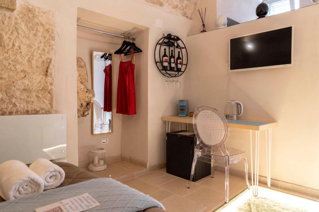 오스투니 Ca Sotto L'Arco B&B 외부 사진